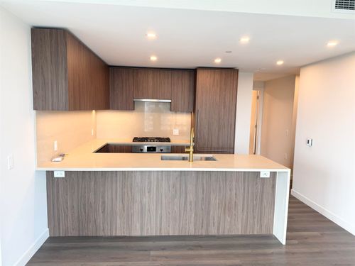 25xx-5987 Wilson Avenue, Burnaby, BC, V5H0L7 | Card Image