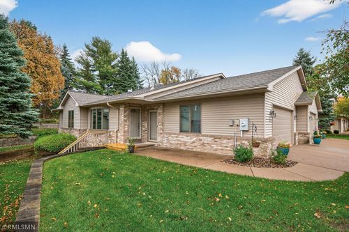833 Autumn Way, Stillwater, MN, 55082-7100 | Card Image