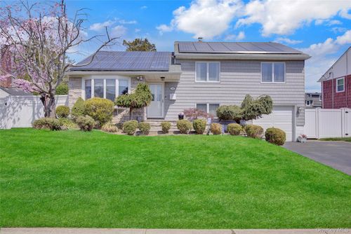 16 Amherst Dr, Massapequa, NY, 11758-1708 | Card Image