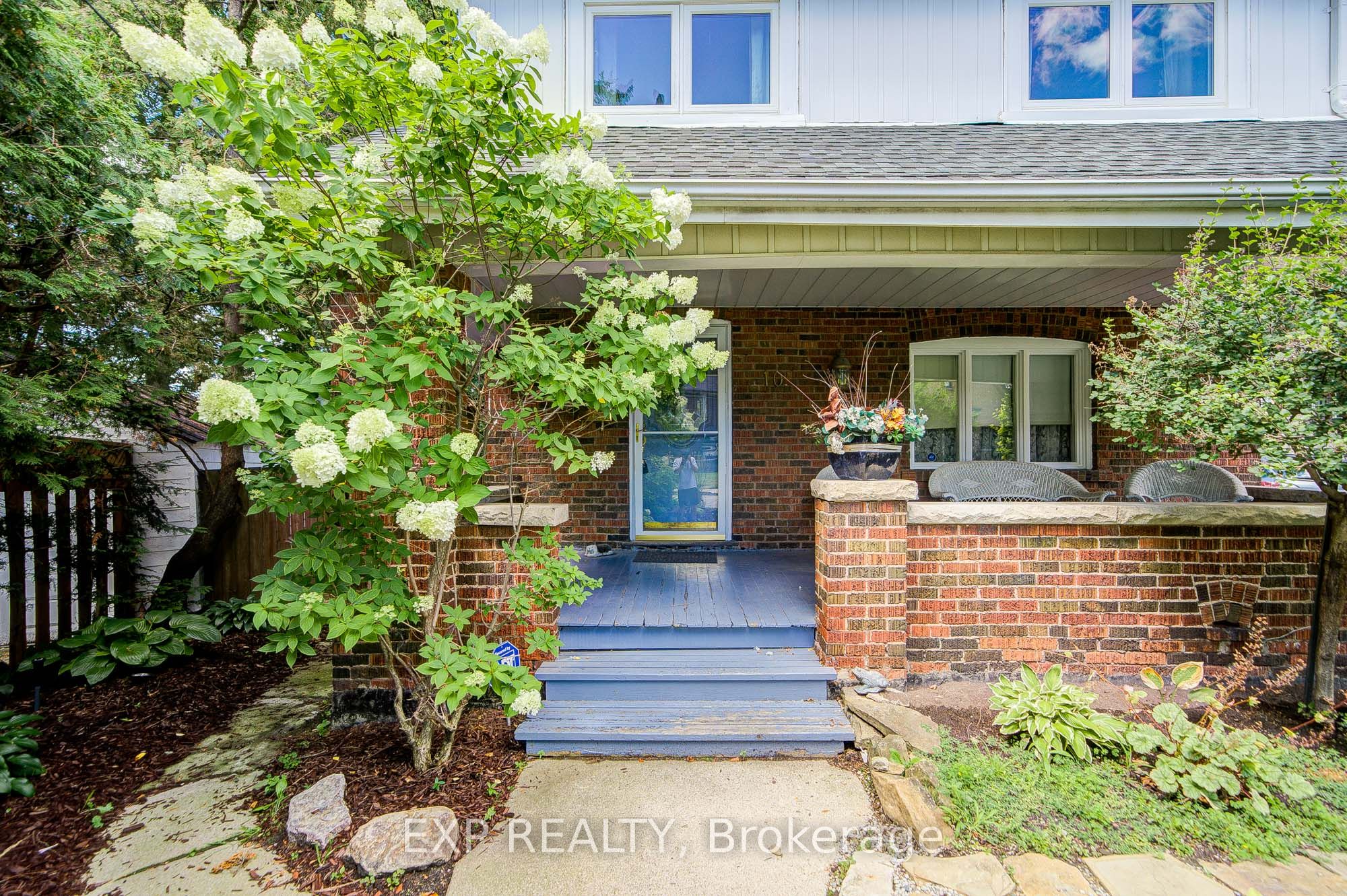 Residential in Toronto W04 3