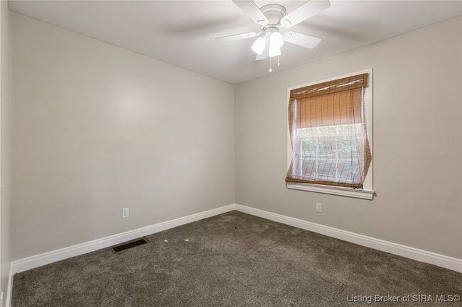 1407 Slate Run Rd, Home with 3 bedrooms, 3 bathrooms and null parking in New Albany IN | Image 44