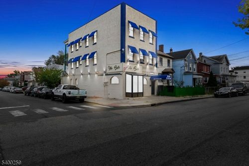 515 Jackson Ave, Elizabeth, NJ, 07201-1503 | Card Image