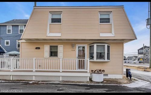 125 Throssell Rd, Lavallette, NJ, 08735-3230 | Card Image