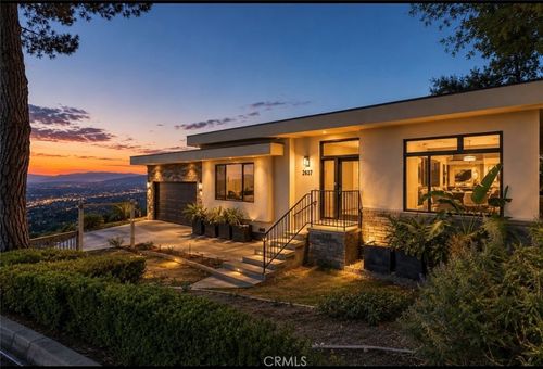 2637 N Mountain Ave, Claremont, CA, 91711-4501 | Card Image