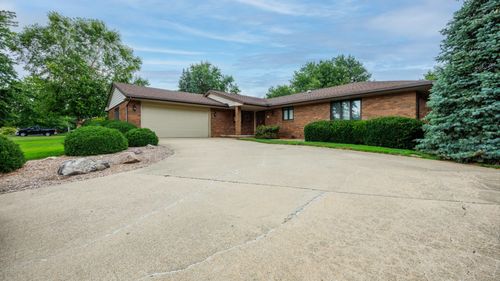 212 Hampton Dr, Bloomington, IL, 61704-4522 | Card Image