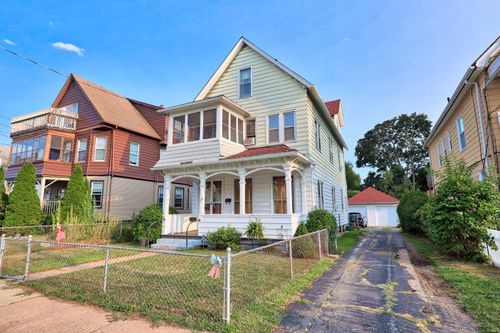 138 Noble St, West Haven, CT, 06516-6025 | Card Image