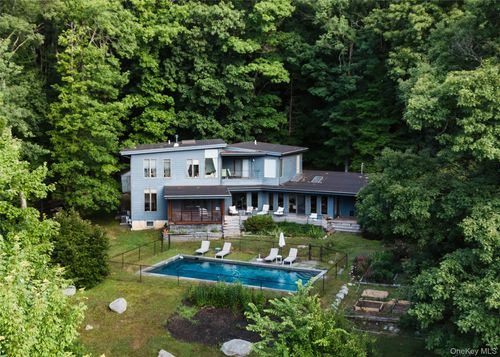 161 Mountain Rest Rd, New Paltz, NY, 12561-2815 | Card Image