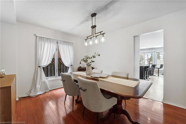 3962 Renfrew Cres, House other with 4 bedrooms, 4 bathrooms and 4 parking in Mississauga ON | Image 6