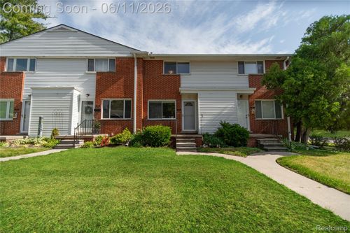 502 W Houstonia Ave, Royal Oak, MI, 48073-4056 | Card Image