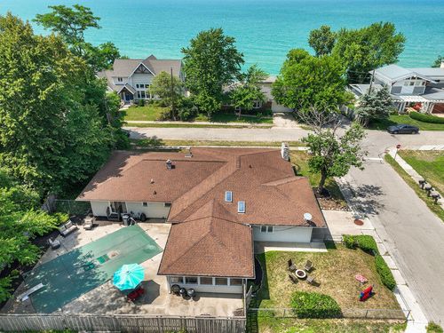 1501 Shore Dr, New Buffalo, MI, 49117-1086 | Card Image