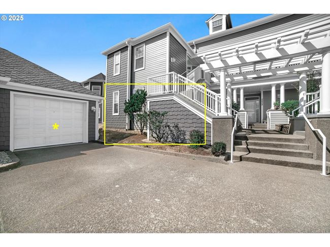 5852 Sw Cupola Dr, Condo with 2 bedrooms, 2 bathrooms and 1 parking in South Beach OR | Image 11