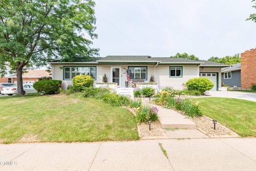 308 W Boulevard Avenue W, Bismarck, ND, 58501 | Card Image