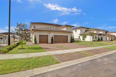 12228 Sw 43rd St, House other with 5 bedrooms, 4 bathrooms and null parking in Davie FL | Image 2