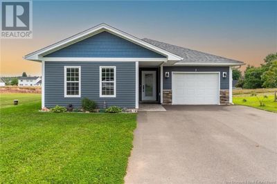 3 Fawcett Ave, House other with 2 bedrooms, 2 bathrooms and null parking in Petitcodiac NB | Image 1