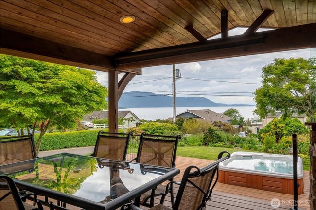2570 Island View Ln, House other with 2 bedrooms, 2 bathrooms and null parking in Lummi Island WA | Image 5