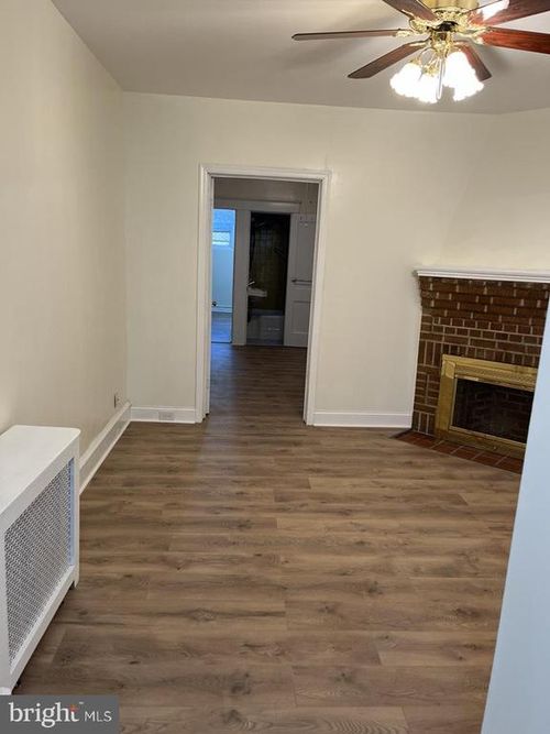 fl-1st-3515 Englewood St, PHILADELPHIA, PA, 19149-1613 | Card Image