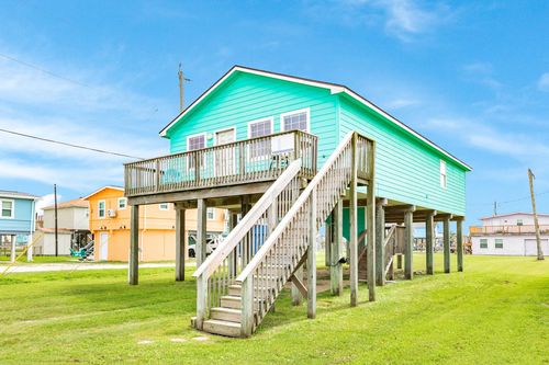 337 Thunder Rd, Surfside Beach, TX, 77541-9460 | Card Image
