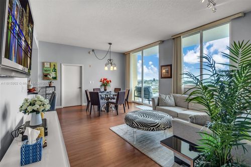 ph6-2775 Ne 187th St, Aventura, FL, 33180-2912 | Card Image