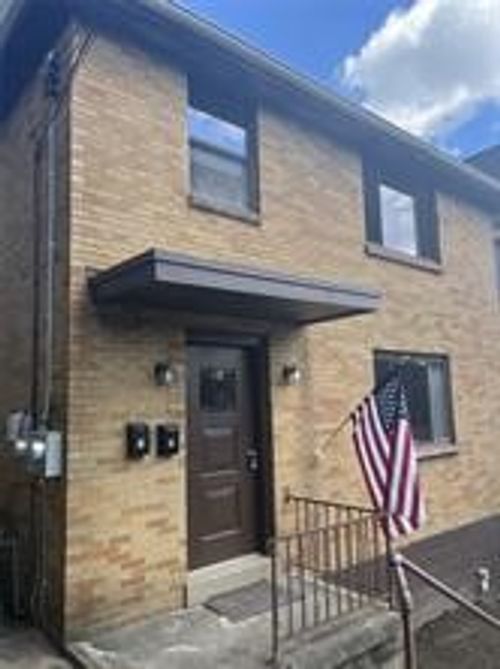 1-218 Bronx Ave, West View, PA, 15229-1720 | Card Image