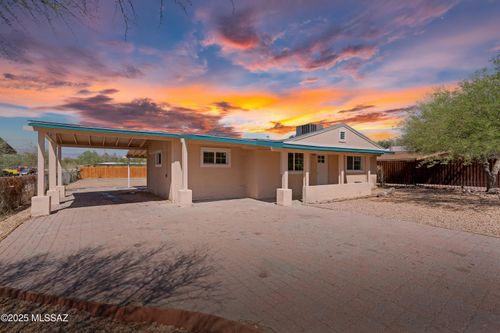 706 N Silverbell Rd, Tucson, AZ, 85745-2240 | Card Image