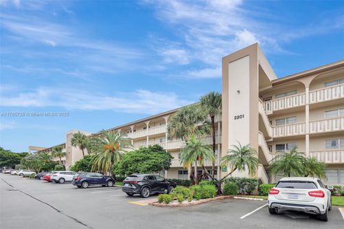 apt-k3-2201 Lucaya Bnd, Coconut Creek, FL, 33066-1131 | Card Image