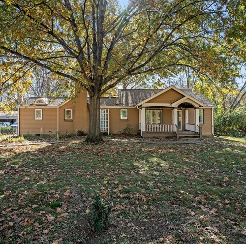 425 Moss Trl, Goodlettsville, TN, 37072-2001 | Card Image