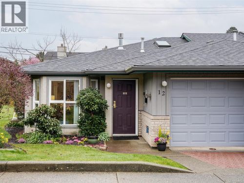 12-1473 Garnet Rd, Victoria, BC, V8P5T5 | Card Image