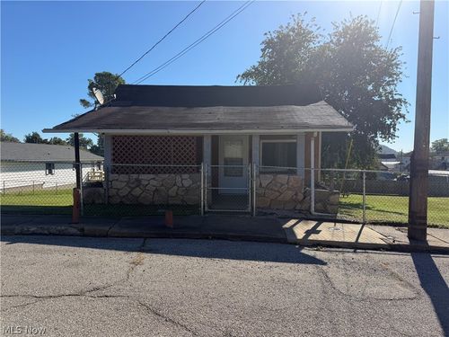 1318 Dillaway Street, Parkersburg, WV, 26101 | Card Image
