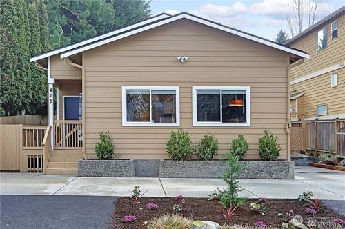415 Ne 94th St, Seattle, WA, 98115-2730 | Card Image