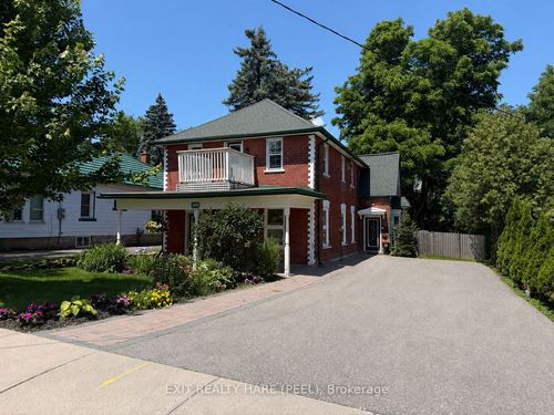 31 Brock St, Acton, ON, L7J1N3 | Card Image