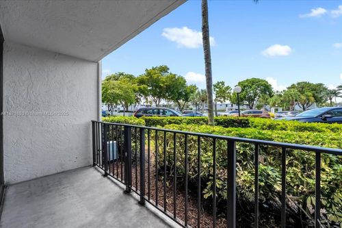 apt-129-1000 Parkview Dr, Hallandale Beach, FL, 33009-2999 | Card Image
