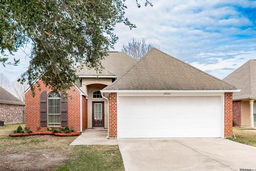 37024 Rivergate Ave, Geismar, LA, 70734-3282 | Card Image