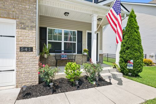 541 Burchell Ln, Columbia, TN, 38401-2988 | Card Image