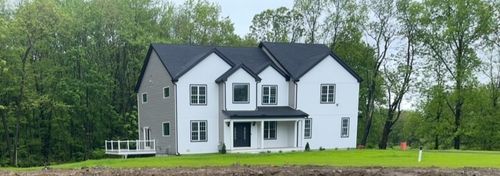 1 Falcon Dr, Shrewsbury, MA, 01545-4857 | Card Image