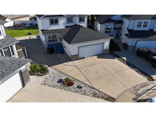 13023 Hudson Way Nw, Edmonton, AB, T6V1M4 | Card Image