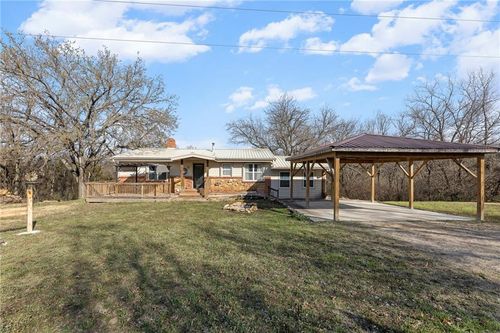 4440 Lakeside Dr, Vassar, KS, 66543-9215 | Card Image