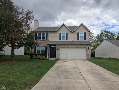 1693 Copeland Farms Dr, Greenfield, IN, 46140-7106 | Card Image