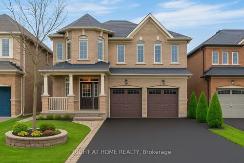 90 Maplebank Cres, Stouffville, ON, L4A0R8 | Card Image