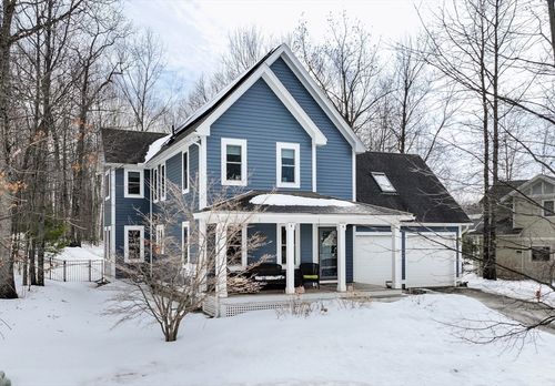 72 Emerson Way, Northampton, MA, 01062-9208 | Card Image