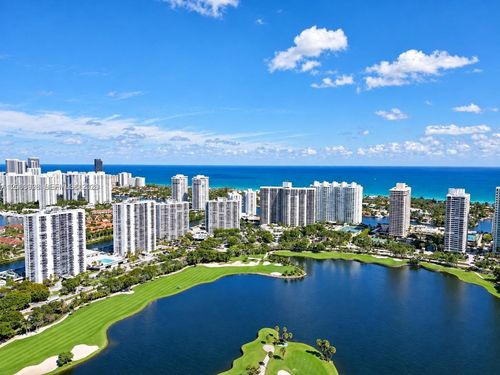 1006-3675 N Country Club Dr, Aventura, FL, 33180-1706 | Card Image