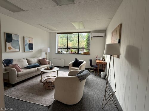 28 Millburn Ave, Springfield, NJ, 07081-1039 | Card Image