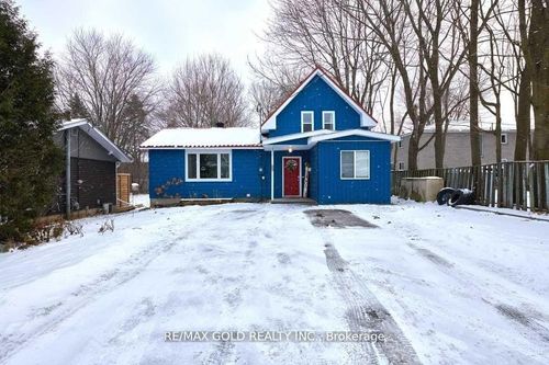 89 Simcoe St, Orillia, ON, L3V1G6 | Card Image