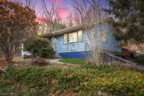 442 Little Brook Rd, Glen Gardner, NJ, 08826-3317 | Card Image