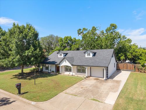 119 N Willow St, Mansfield, TX, 76063-1831 | Card Image