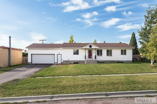 370 E 1st N, Soda Springs, ID, 83276-1211 | Card Image