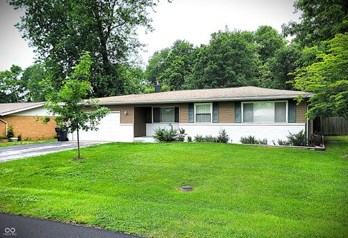 22 Brooklyn Ct, Mooresville, IN, 46158-8132 | Card Image