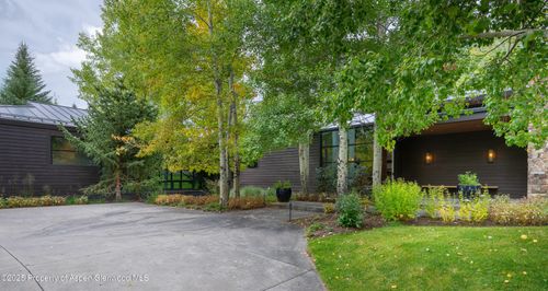 28 Maroon Dr, Aspen, CO, 81611-1059 | Card Image