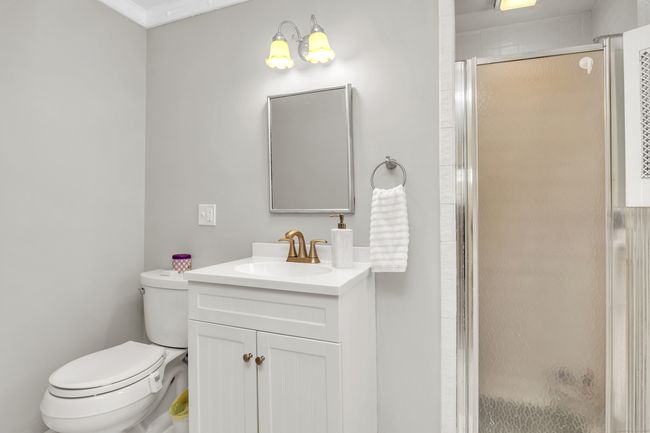 Primary bed ensuite | Image 19