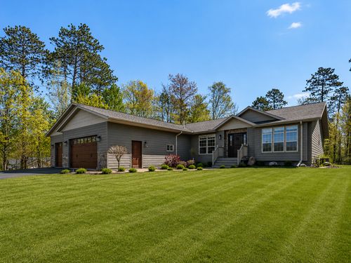 1704 Forest Hills Ave, Grand Rapids, MN, 55744-4193 | Card Image