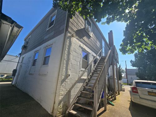105 Eastern Blvd, Baldwin, NY, 11510-4756 | Card Image
